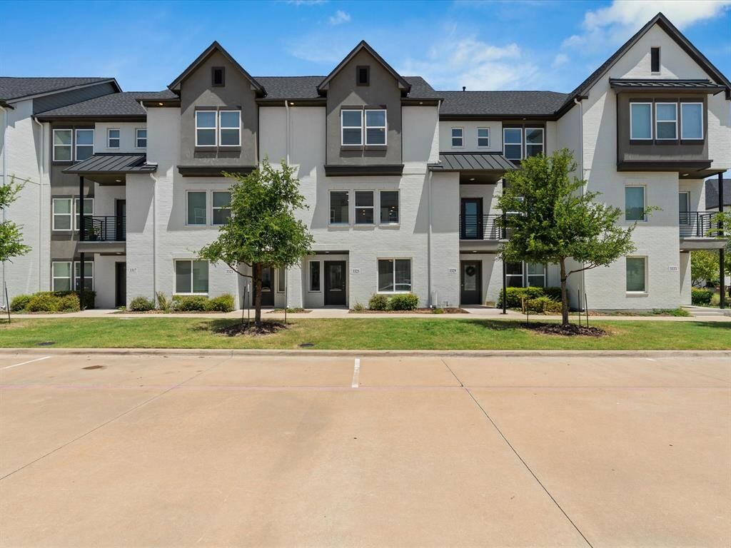 Property Photo: 3325 Norris Street TX 75074