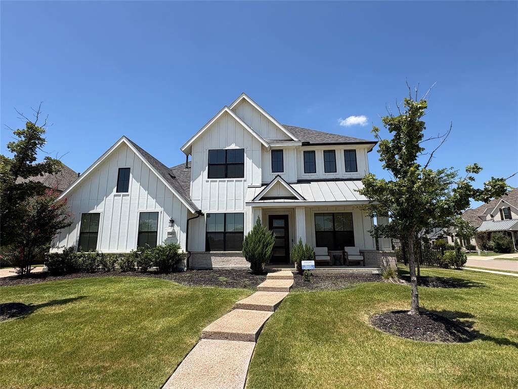 Property Photo: 1451 Maplewood Drive TX 75078