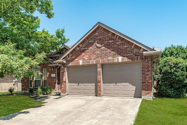 Property Photo:  1215 Mallard Creek  TX 76227 