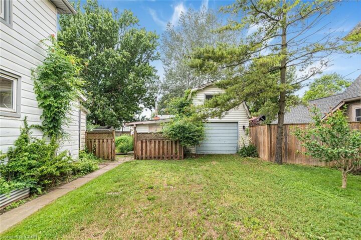 Property Photo: 530 King Street ON L3K 4H6