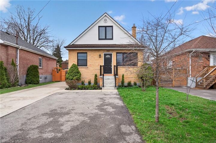 Property Photo:  698 Upper Sherman Avenue Lower  ON L8V 3M6 