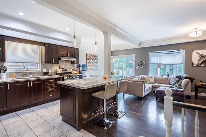 Property Photo: 2138 Crosswinds Court ON L7M 4K9