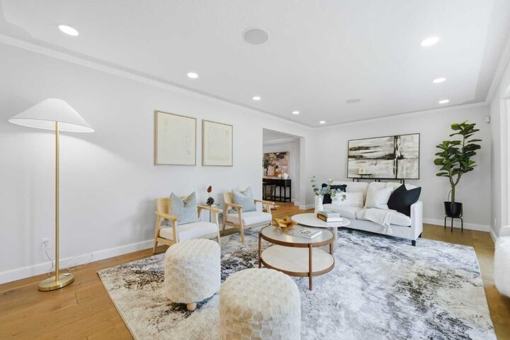 Property Photo:  20 Mapleglade Close SE  AB T2J 2G9 