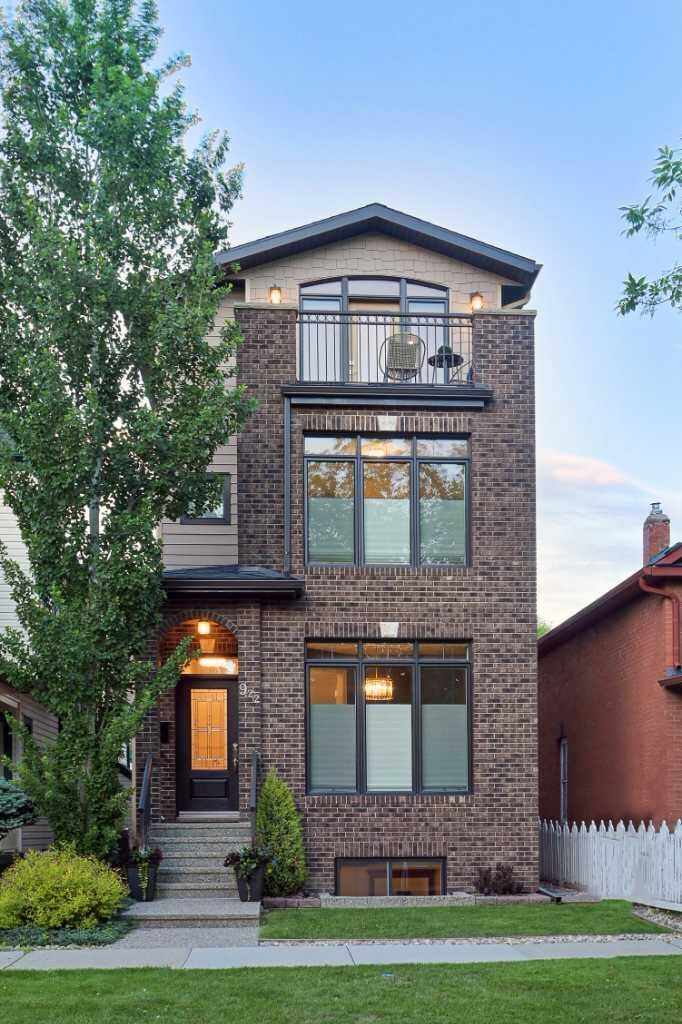 Property Photo:  922 5 Street NW  AB T2N 1R2 