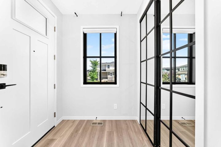 Property Photo:  8 West Grove Link SW  AB T3H 6E3 