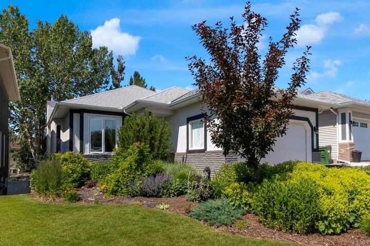 Property Photo:  80 Scanlon Green NW  AB T3L 1N6 