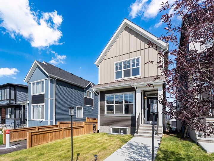Property Photo:  235 Aquila Way NW  AB T3R 1Z9 