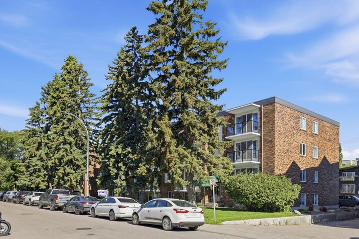 Property Photo: 110 24 Avenue SW 401 AB T2S 0J9