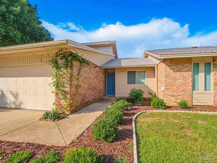 Property Photo: 3585 Riddick Dr FL 32504