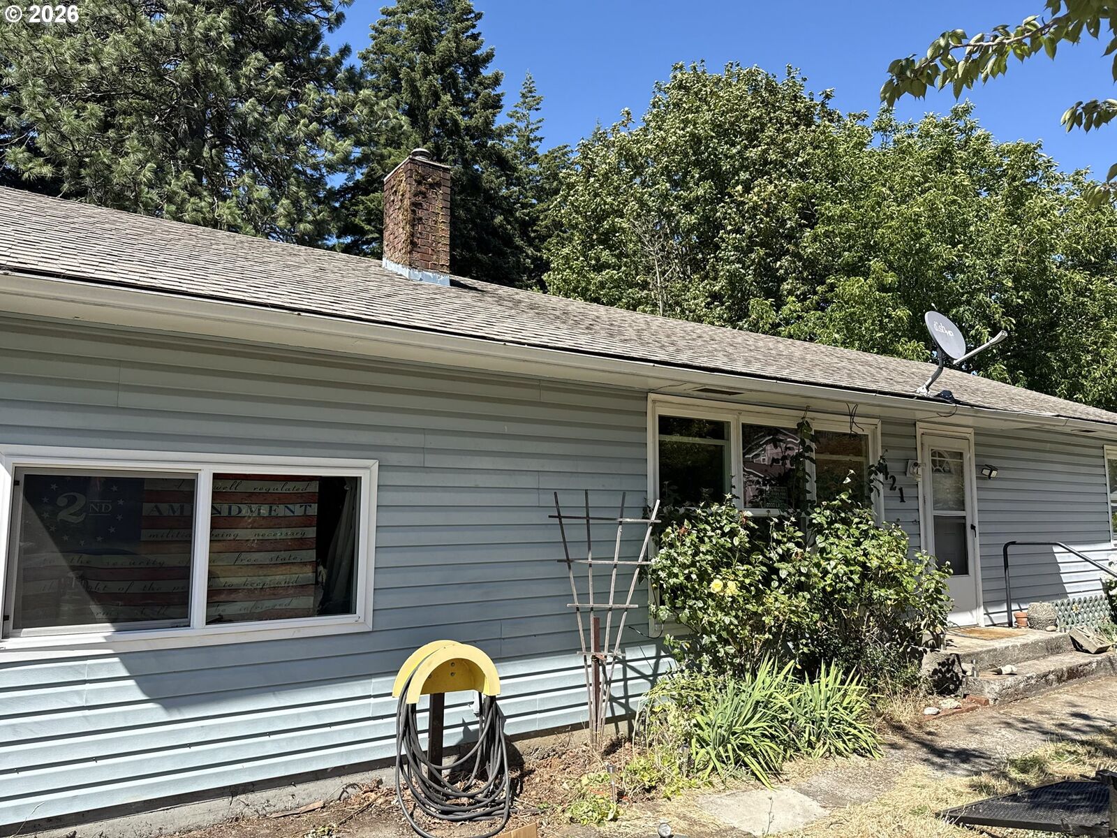 Property Photo:  421 SE Sunset Ave  OR 97014 