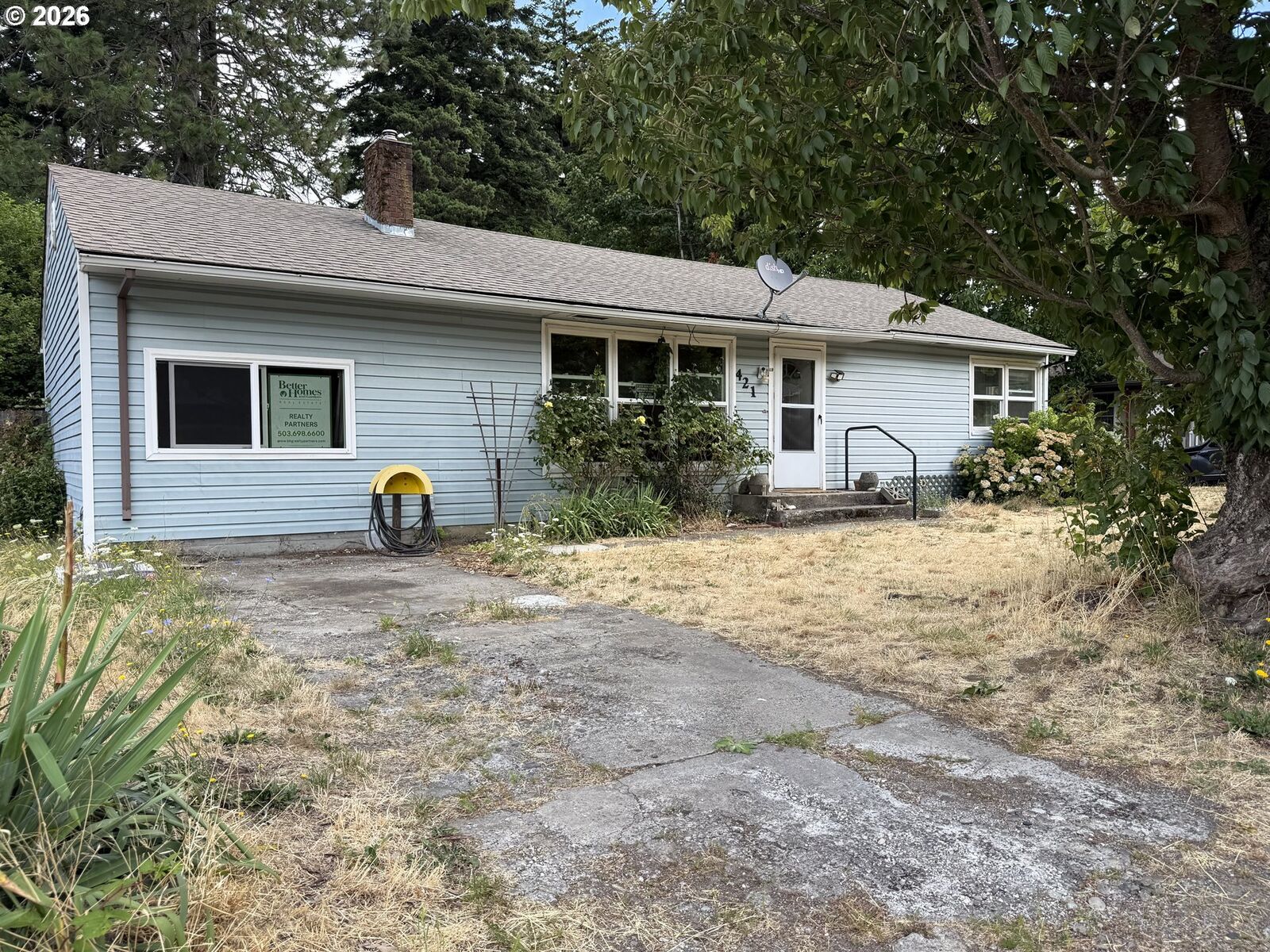 Property Photo: 421 SE Sunset Ave OR 97014