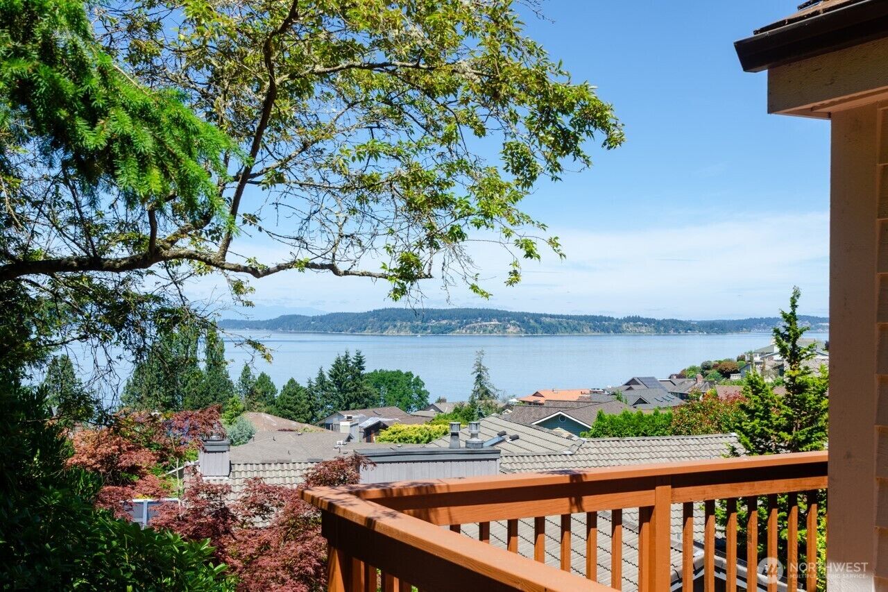 Property Photo:  106  Chinook Lane  WA 98388 