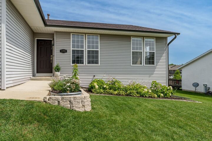Property Photo: 853 Goosedown Drive IL 61073
