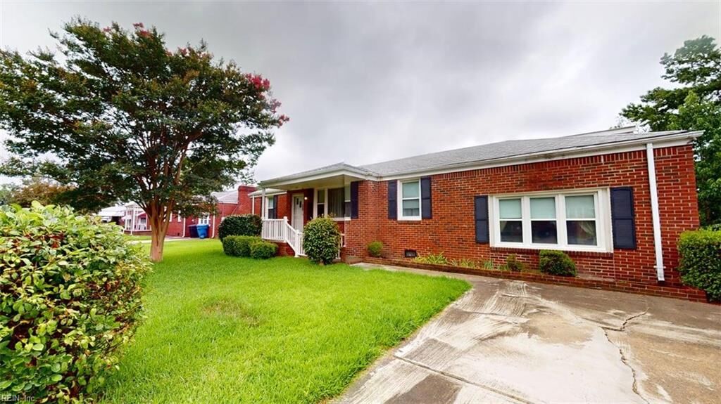 Property Photo: 275 Toy Ave VA 23462