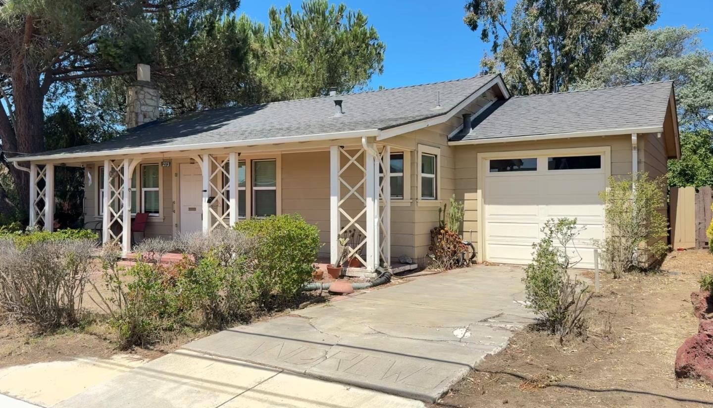 Property Photo:  273 Dixi Street  CA 93960 