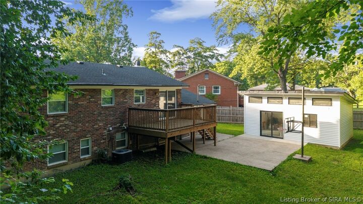 Property Photo:  568 Spicewood Place  IN 47129 