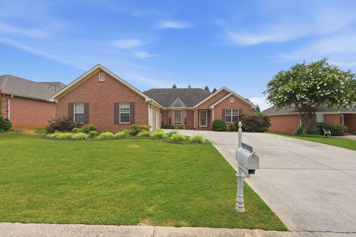 Property Photo: 158 Breckenridge AL 35630