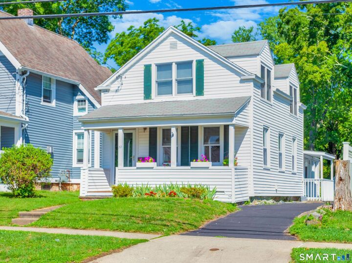 Property Photo:  52 East Main Street  CT 06405 