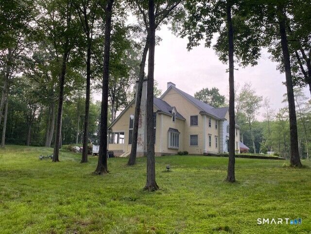 Property Photo: 45 Longview Road CT 06001