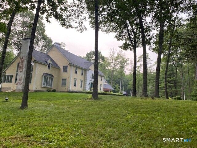 Property Photo:  45 Longview Road  CT 06001 