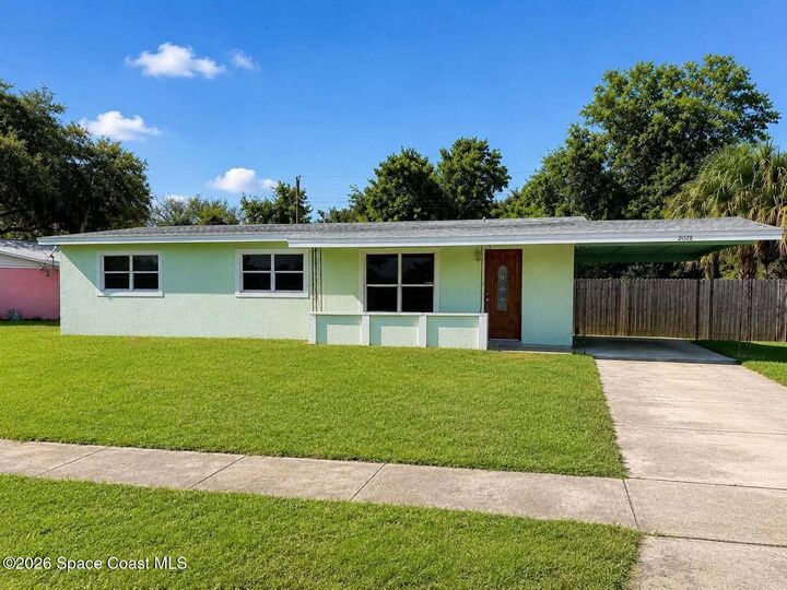 Property Photo:  2028 Rollins Drive SE  FL 32922 