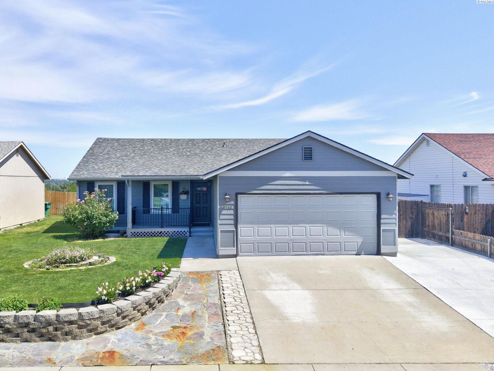 Property Photo: 8560 W Canyon Ave. WA 99336
