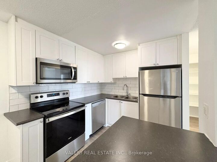 Property Photo:  286 Chandler Drive 409  ON N2E 3J8 