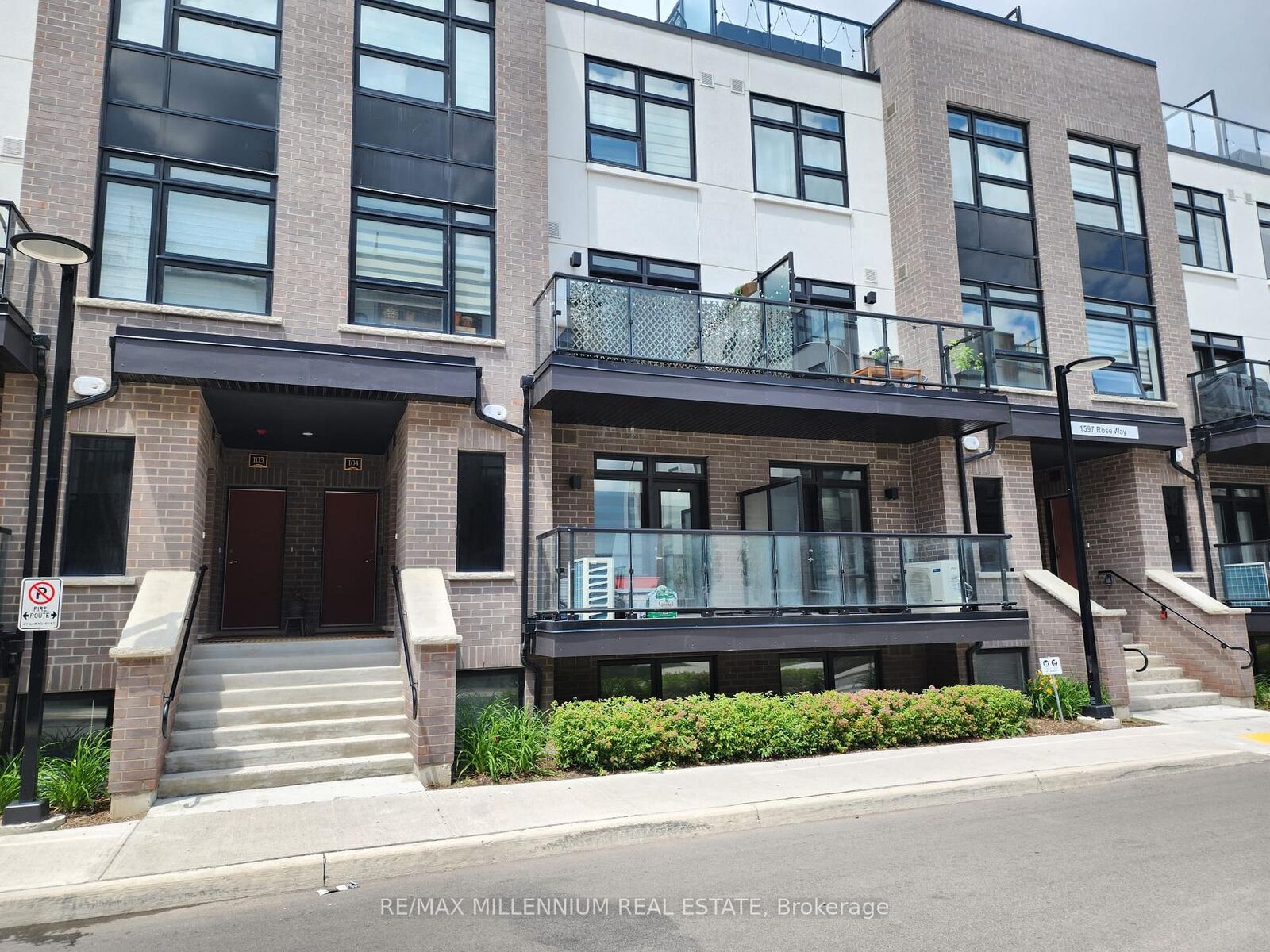 Property Photo:  1597 Rose Way 106  ON L9E 1N4 