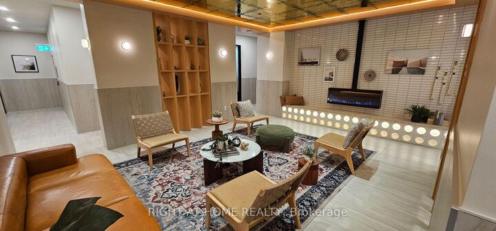 Property Photo:  1660 Bloor Street W 418  ON M6P 0C6 