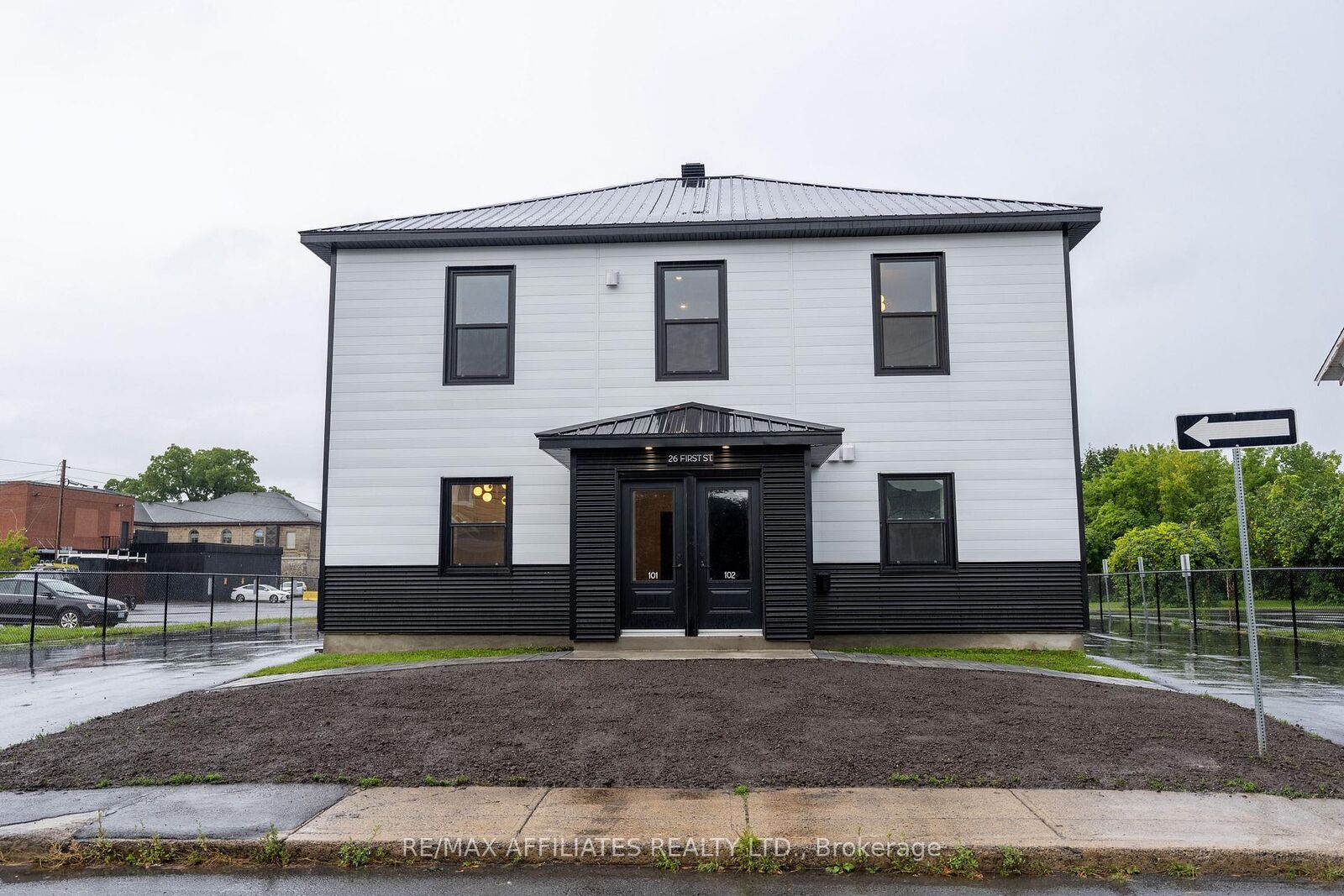 Property Photo: 26 First Street W 102 ON K6J 1B9