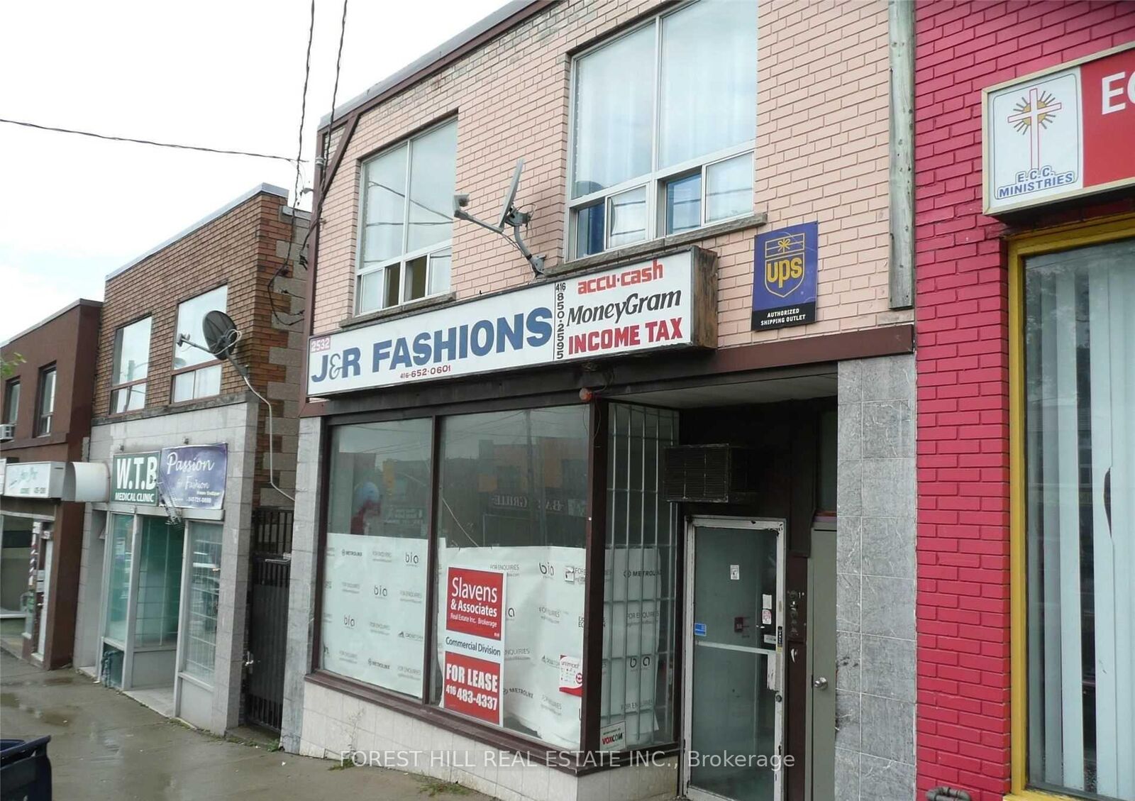 Property Photo: 2530 Eglinton Avenue W 1 ON M6M 1T1