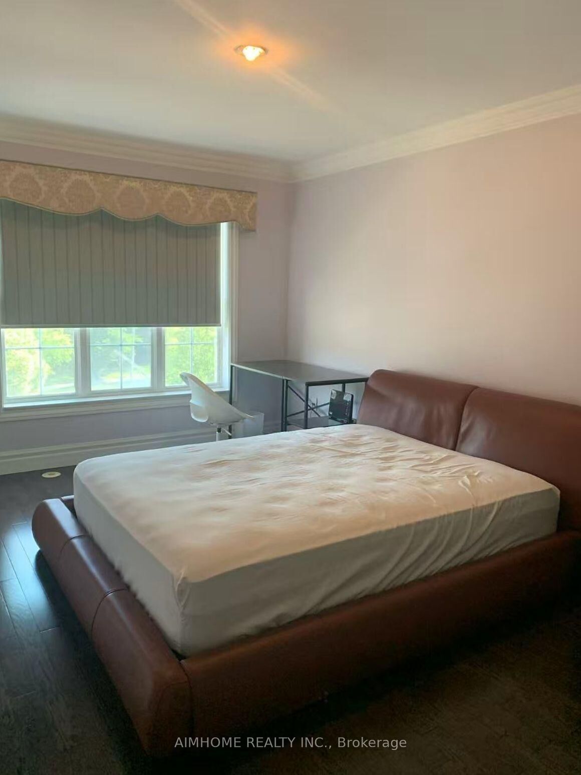 Property Photo: 24 Exchequer Place Room1 ON M1S 5R9