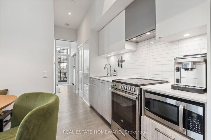 Photo de la propriété:  251 Jarvis Street  ON M5B 0C3 