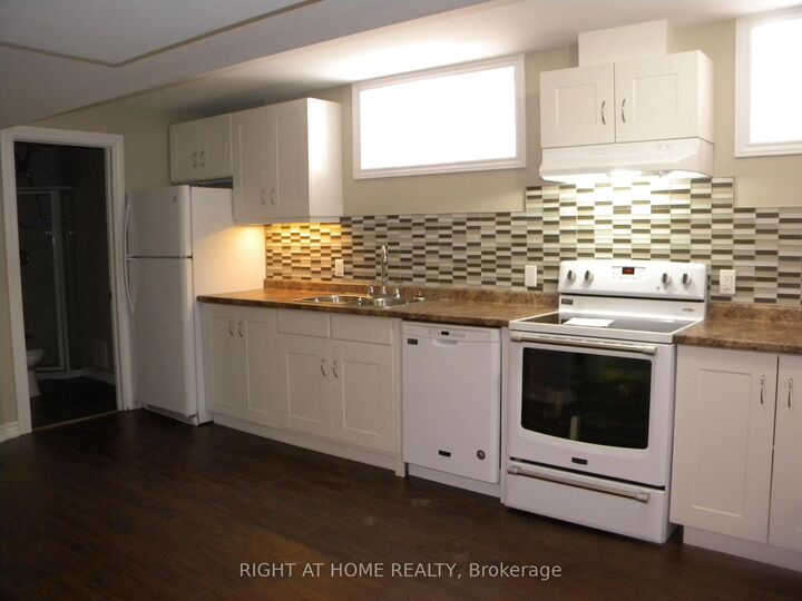 Property Photo: 42 Westminster Circle B ON L4M 0A4