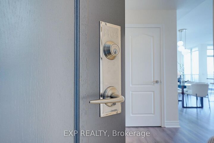 Property Photo: 60 Disera Drive 1404 ON L4J 9G1
