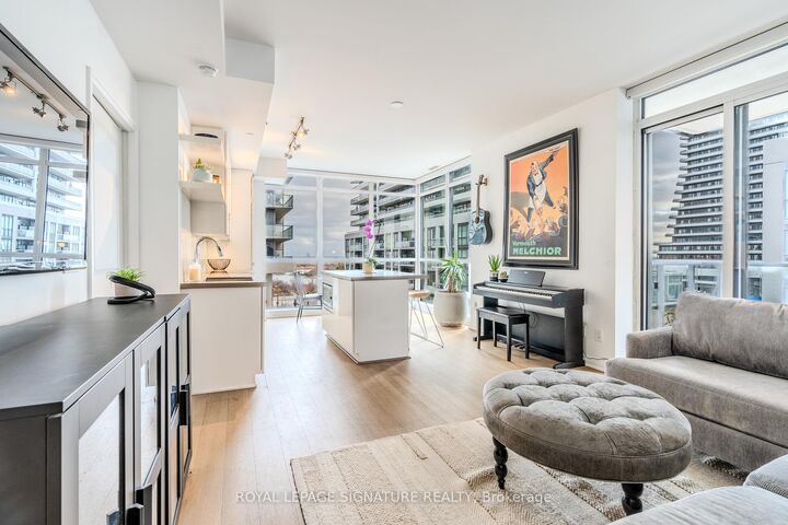 60 Annie Craig Drive B415 — photo 1