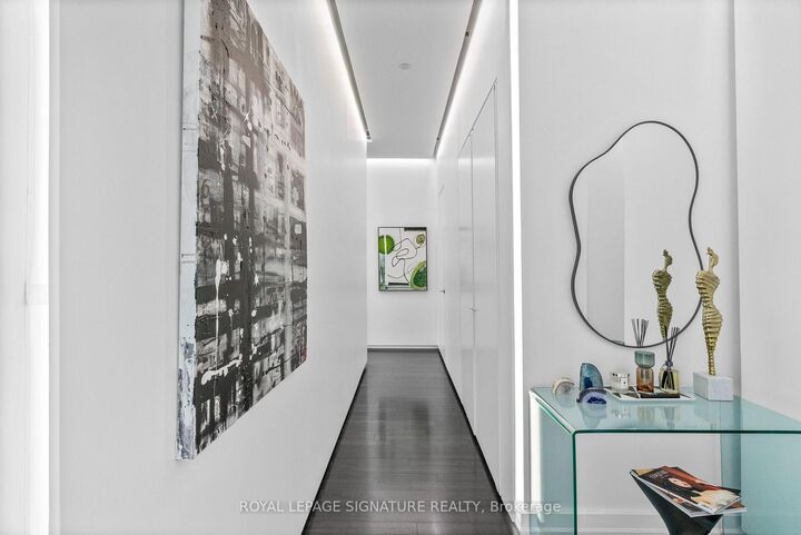 Property Photo: 43 Hanna Avenue 411 ON M6K 1X1