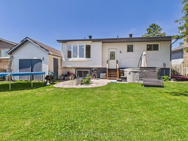 Property Photo:  892 Brownell Drive  ON N2Z 1N2 
