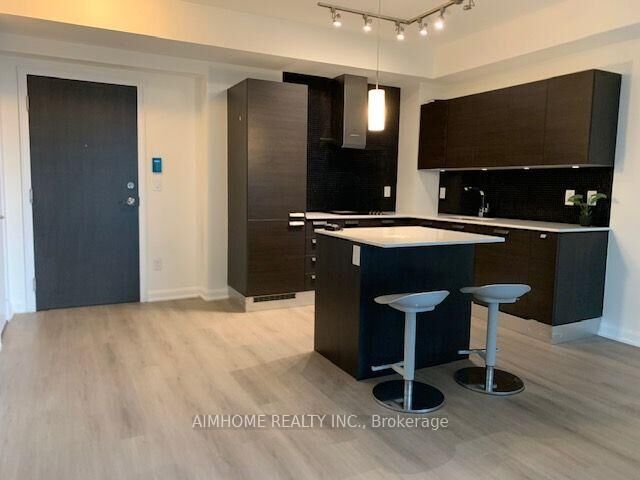 Property Photo: 9 Bogert Avenue 804 ON M2N 5M6