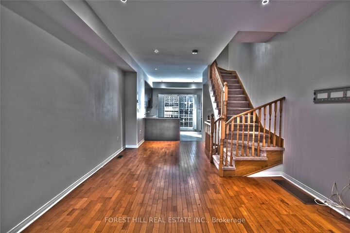 Property Photo:  117A The Queensway N/A 99  ON M6S 5B7 