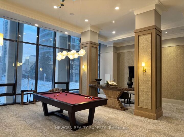 Property Photo: 30 Elm Drive W 1309 ON L5B 0N6