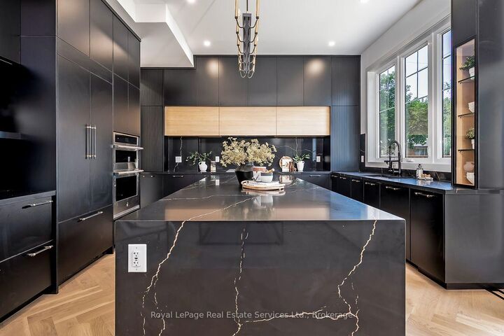 Property Photo:  296 Tuck Drive  ON L7L 2R1 