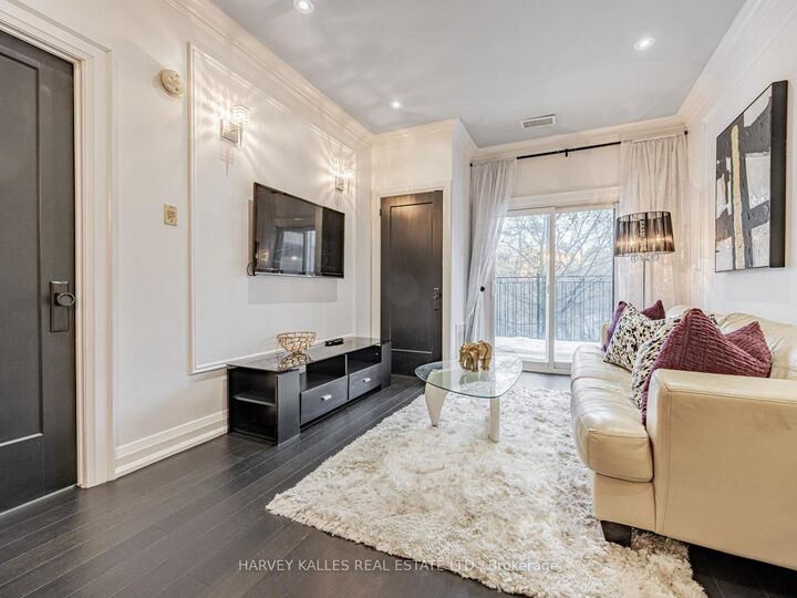 Property Photo:  2351 Kennedy Road 126  ON M1T 3G9 