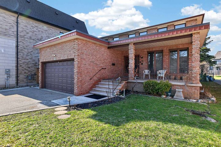 Property Photo: 56 Birch Avenue ON L4C 6C6