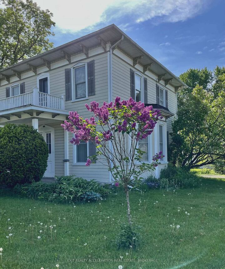 Property Photo: 182 Water Street W ON K7R 1W4