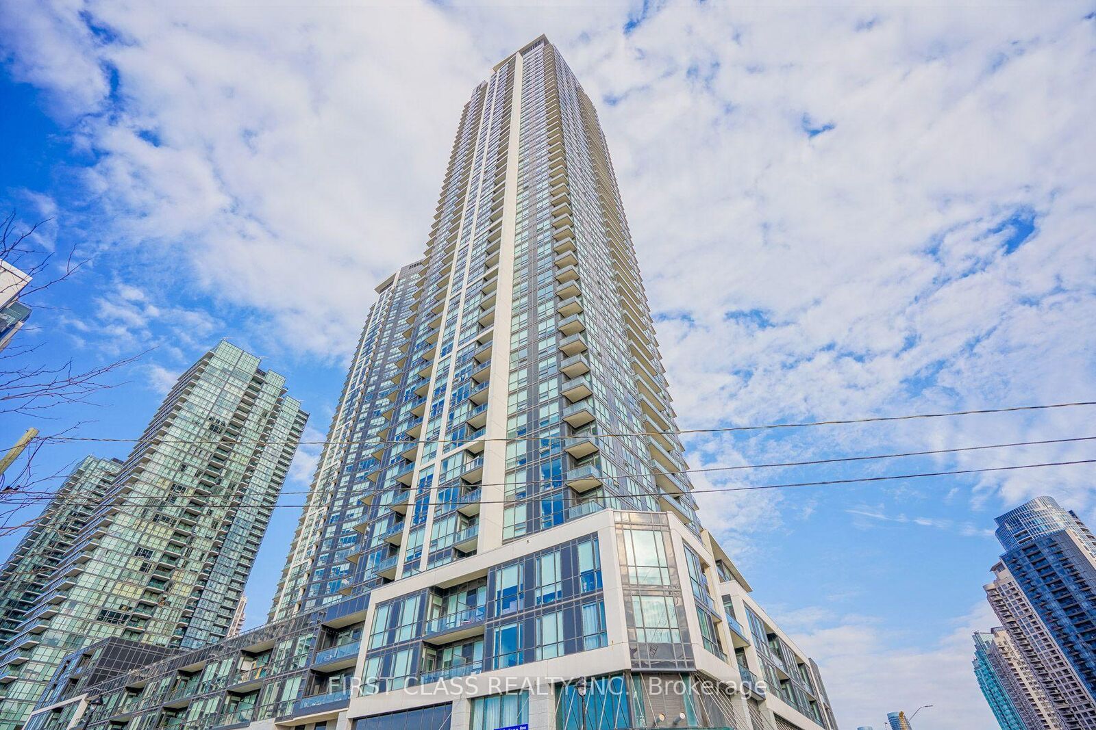 Property Photo:  4011 Brickstone Mews 1805  ON L5B 0J7 