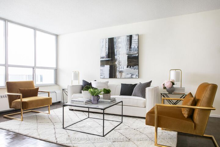 Property Photo:  100 Graydon Hall Drive 509  ON M3A 3A8 