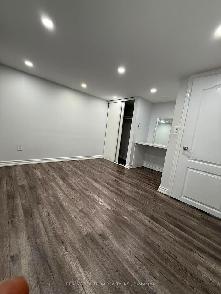 Property Photo: 146 Brenda Crescent Bsmt ON M1K 3C7