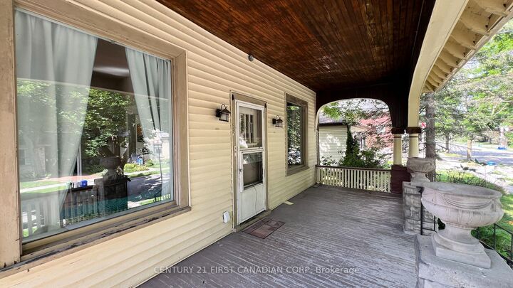 Property Photo: 52 Becher Street ON N6C 1A5
