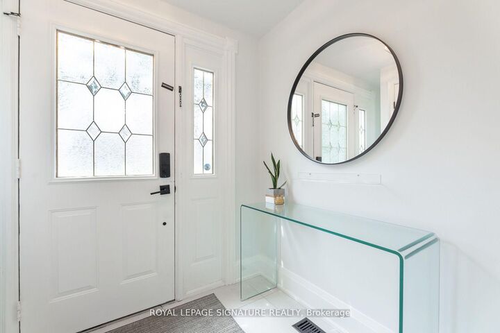 Property Photo:  437 Watson Avenue  ON L6J 3W1 